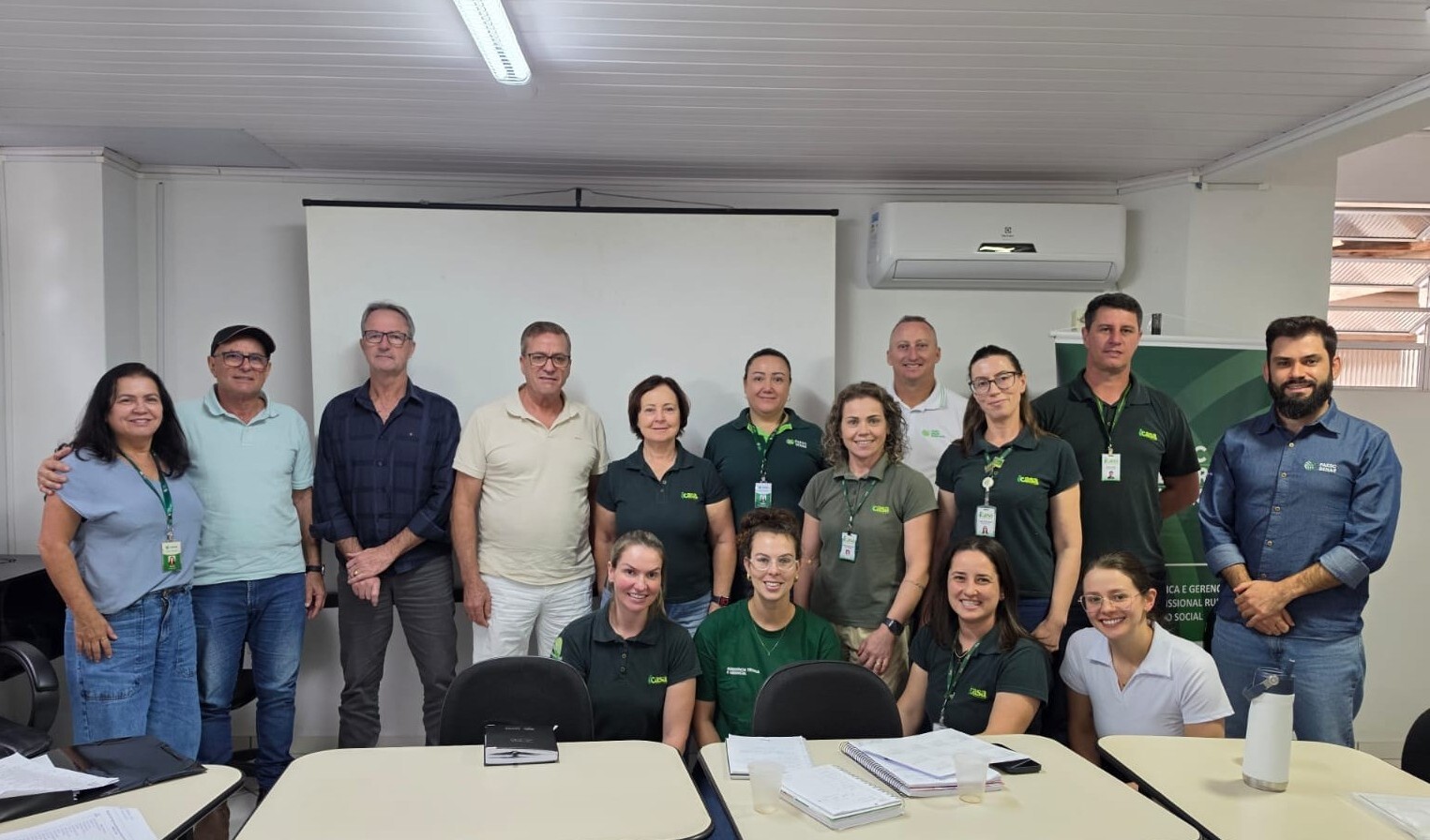 Produtores de SC discutem desafios da biosseguridade na suinocultura independente