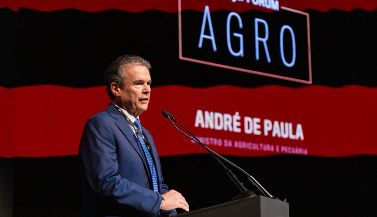 Agro brasileiro reforça peso na economia e aposta em novos mercados e tecnologia, diz Ministro
