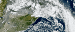 Frente fria traz chuvas ao Sudeste e Nordeste; Sul tem geada e temporais no fim de semana