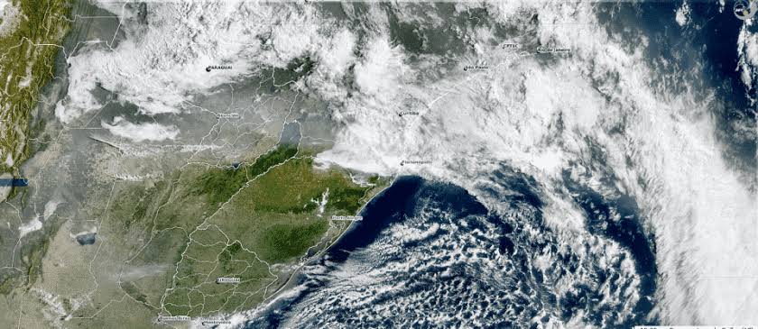 Massa de ar polar derruba temperaturas no Sul e umidade despenca no interior do país Massa de ar polar derruba temperaturas no Sul e umidade despenca no interior do país