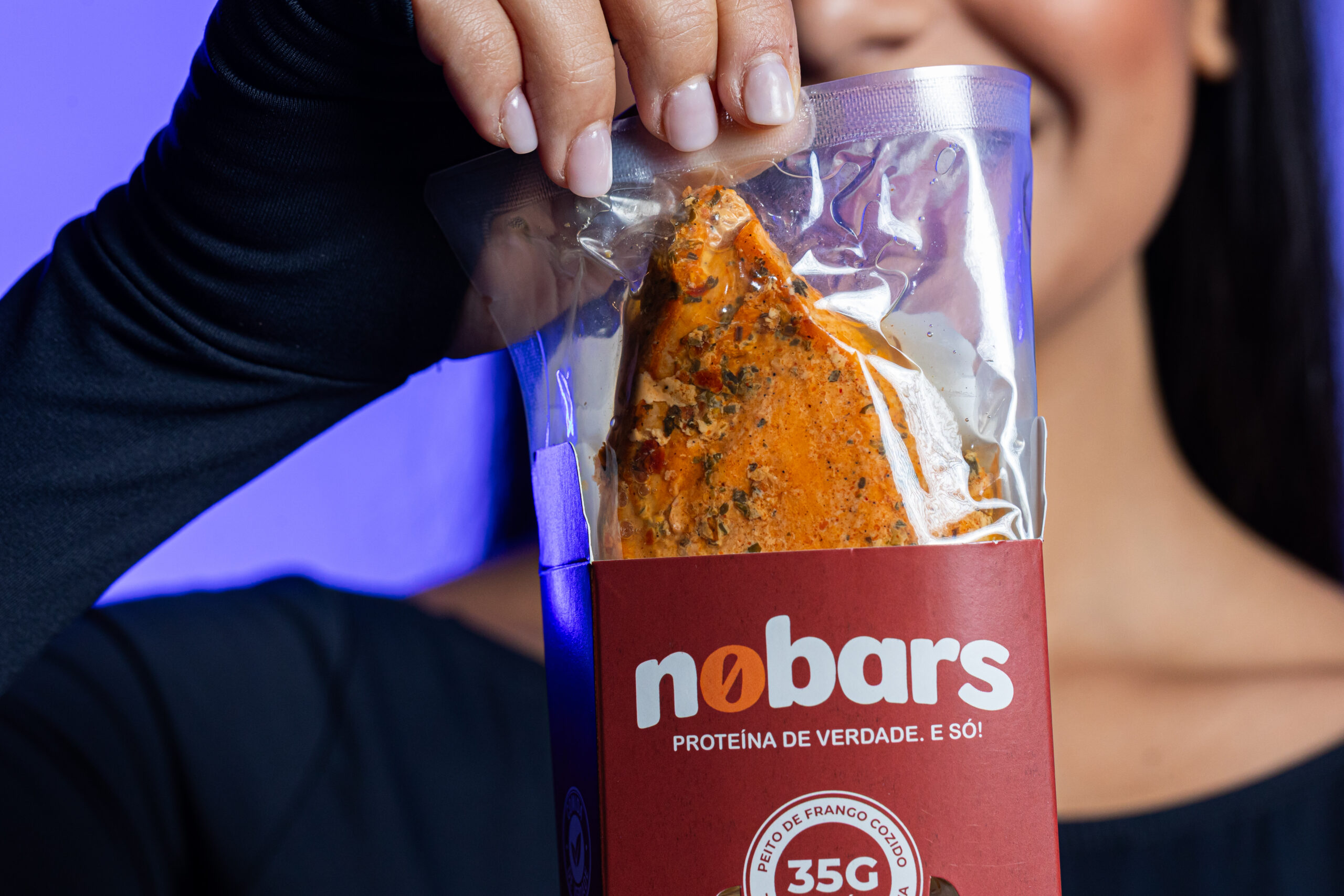 Foodtech lança filé de frango pronto para consumo que dura meses fora da geladeira