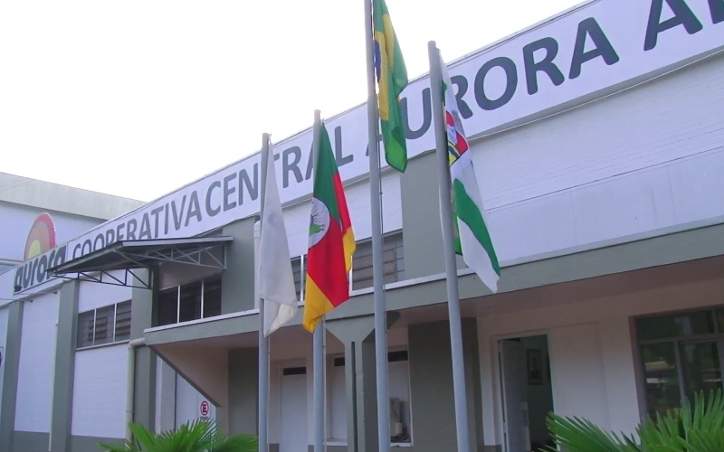 Vazamento de amônia paralisa temporariamente fábrica da Aurora em Erechim Vazamento de amônia paralisa temporariamente fábrica da Aurora em Erechim