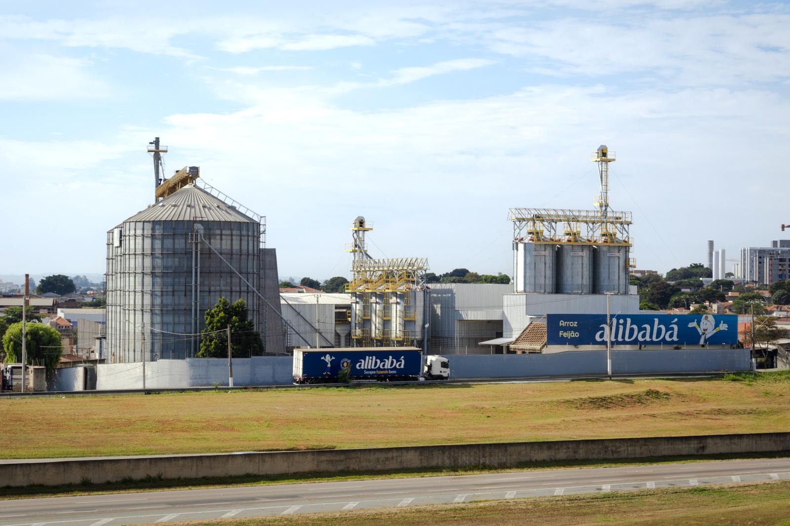 Alibabá Alimentos, rumo aos 65 anos de tradição, marca presença no Sou + Agro, em Itu Alibabá Alimentos, rumo aos 65 anos de tradição, marca presença no Sou + Agro, em Itu