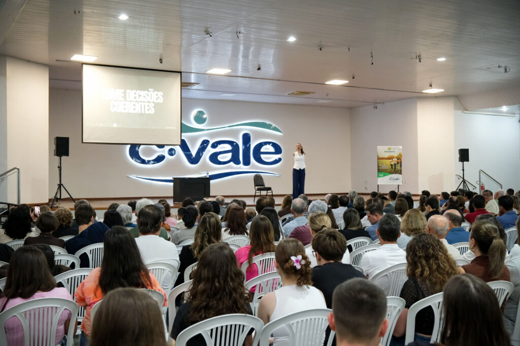 Evento promovido pela C.Vale reúne mais de 300 pessoas em Palotina