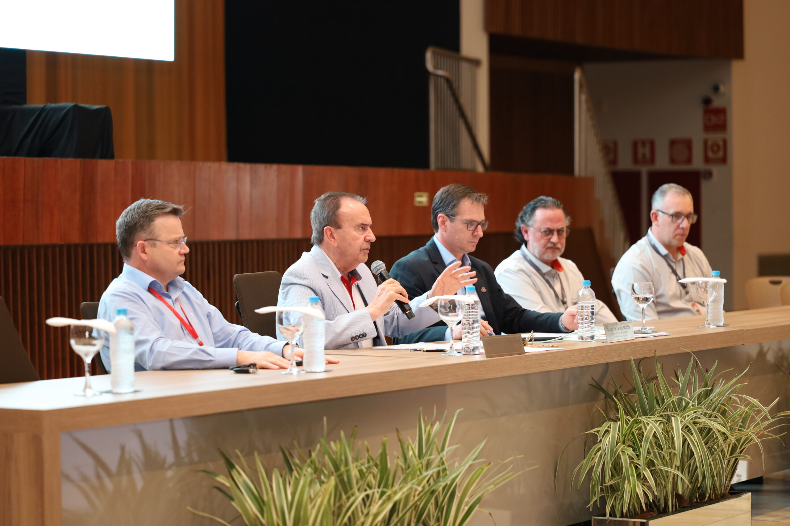 Lar Cooperativa e Lar Credi reestruturam governança corporativa em assembleia