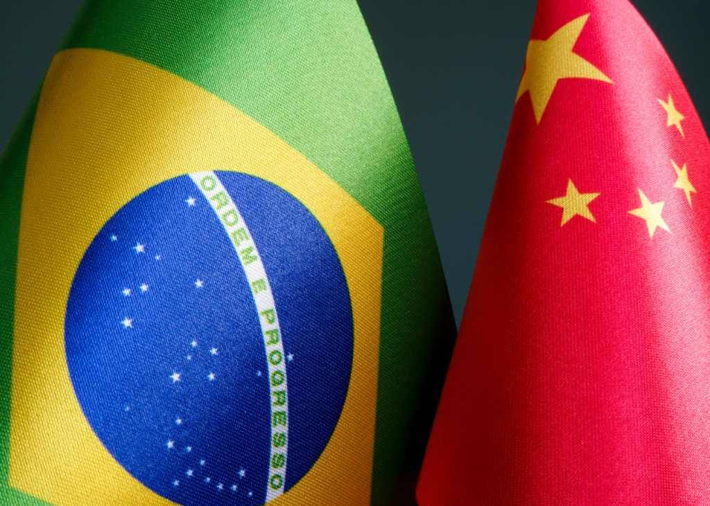 ‘Frango não tem partido’: agro defende que Brasil precisa equilibrar a relação com China e EUA